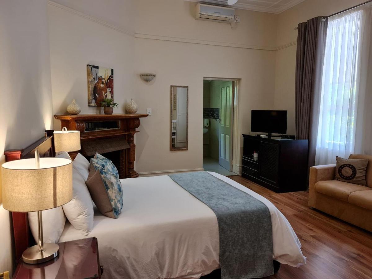 Peaches & Cream Bed & Breakfast Ледисмит Экстерьер фото