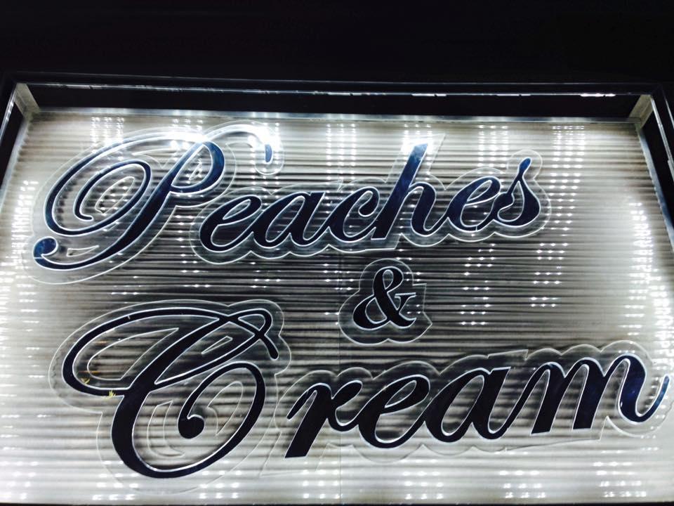 Peaches & Cream Bed & Breakfast Ледисмит Экстерьер фото
