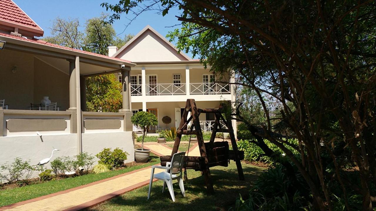 Peaches & Cream Bed & Breakfast Ледисмит Экстерьер фото